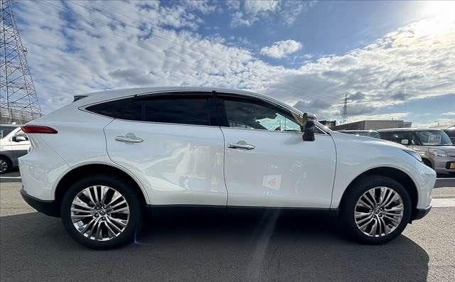 2023 TOYOTA HARRIER HYBRID