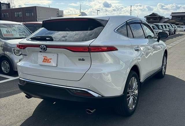2023 TOYOTA HARRIER HYBRID