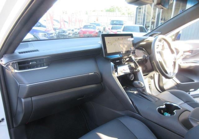 2023 TOYOTA HARRIER HYBRID