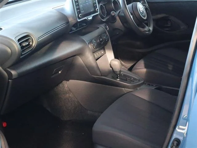 TOYOTA YARIS CROSS 2023