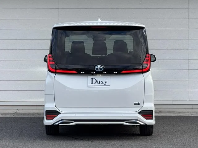 TOYOTA NOAH 2025