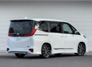 TOYOTA NOAH 2025
