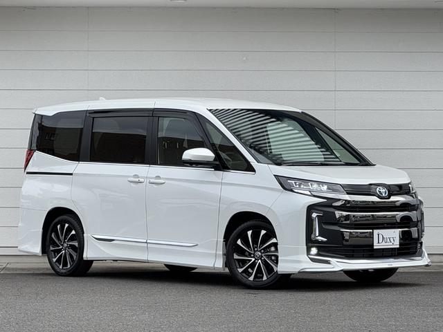 TOYOTA NOAH 2025