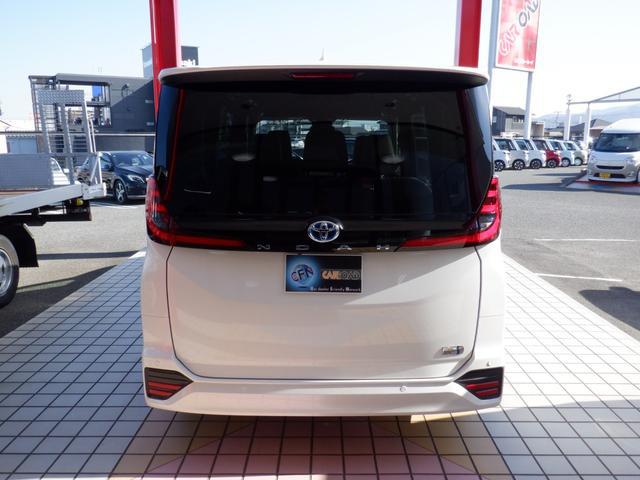 TOYOTA NOAH 2024