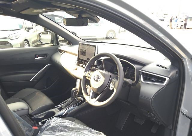 TOYOTA COROLLA CROSS 2025