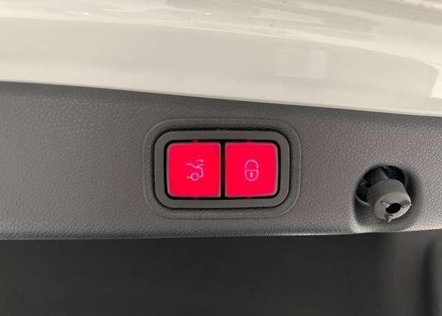 MERCEDES BENZ E CLASS – E220D SPORT SEDAN 2022