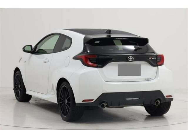 TOYOTA GR YARIS RS 2021