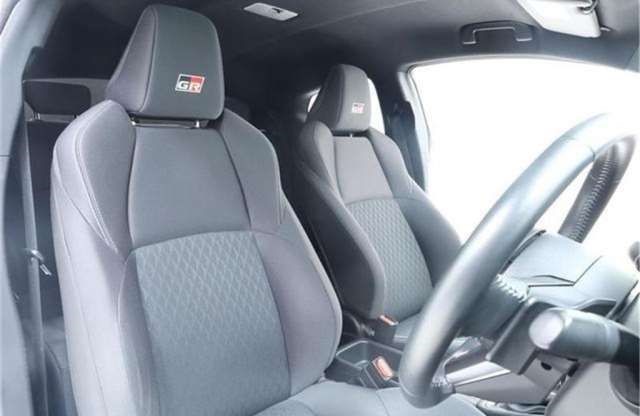 TOYOTA GR YARIS RS 2021