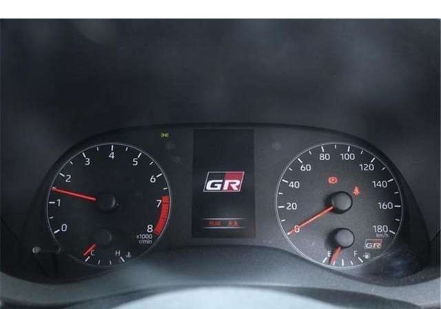 TOYOTA GR YARIS RS 2021