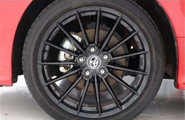 TOYOTA GR YARIS RS 2021