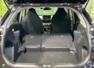 TOYOTA YARIS CROSS 2023