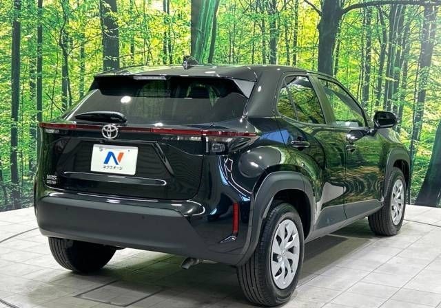 TOYOTA YARIS CROSS 2023
