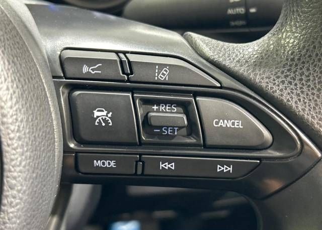 TOYOTA YARIS CROSS 2023