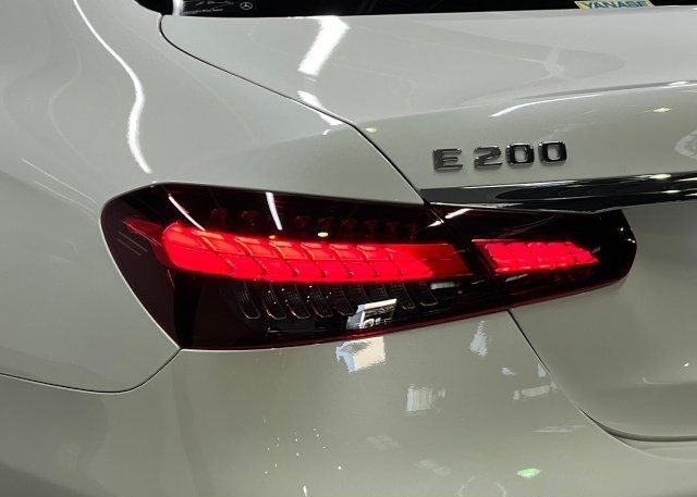 MERCEDES BENZ E CLASS – E200 SPORT 2023