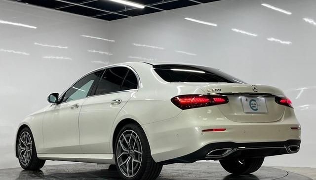 MERCEDES BENZ E CLASS – E200 SPORT 2023