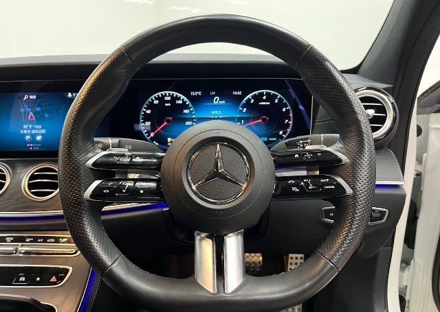 MERCEDES BENZ E CLASS – E200 SPORT 2023