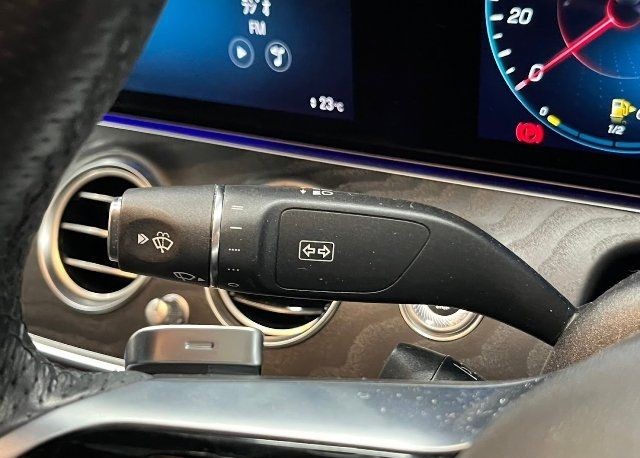 MERCEDES BENZ E CLASS – E200 SPORT 2023