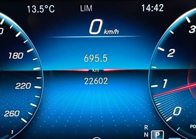 MERCEDES BENZ E CLASS – E200 SPORT 2023