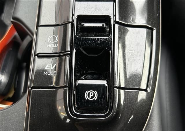 TOYOTA CROWN SPORT Z 2023