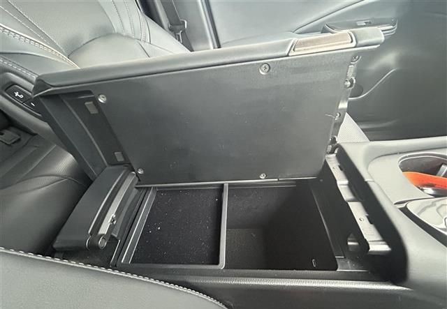 TOYOTA CROWN SPORT Z 2023