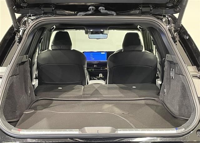 TOYOTA CROWN SPORT Z 2023