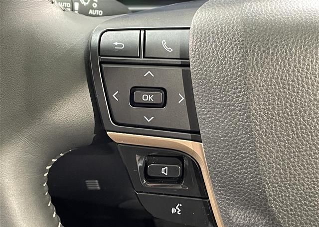 TOYOTA CROWN SPORT Z 2023