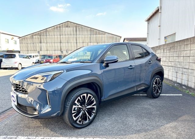 2025 TOYOTA YARIS CROSS