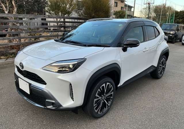 2025 TOYOTA YARIS CROSS