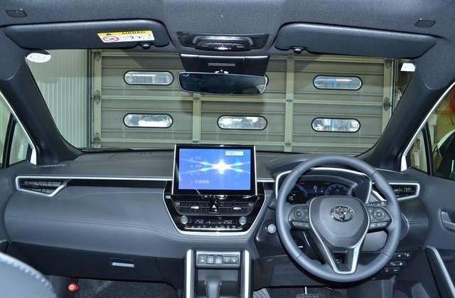 TOYOTA COROLLA CROSS 2025