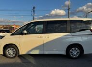 TOYOTA NOAH 2024