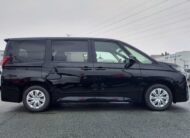 TOYOTA NOAH 2025