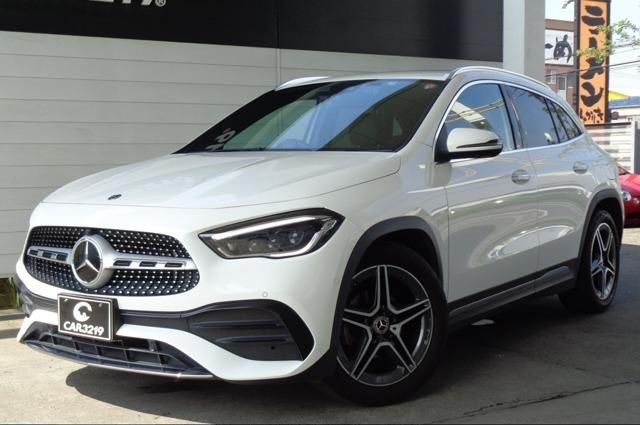 MERCEDES BENZ GLA CLASS – GLA180 AMG LINE 2021