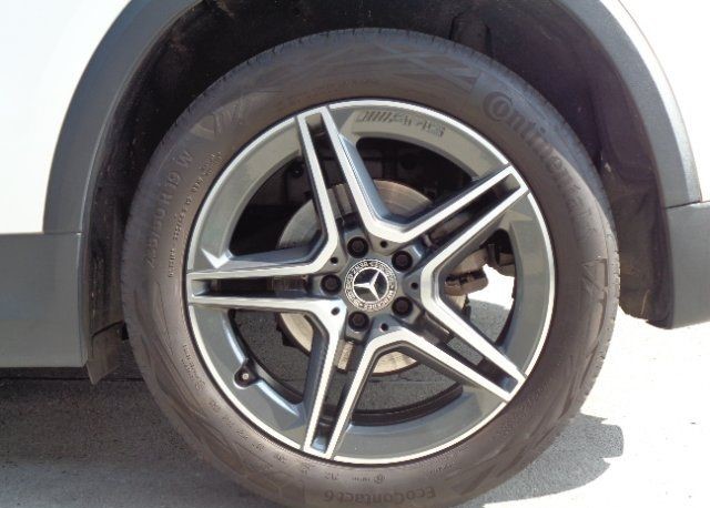 MERCEDES BENZ GLA CLASS – GLA180 AMG LINE 2021