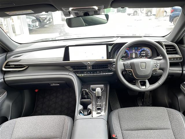 TOYOTA CROWN CROSSOVER G 2024