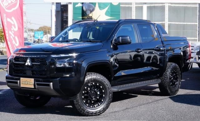 MITSUBISHI TRITON 2025