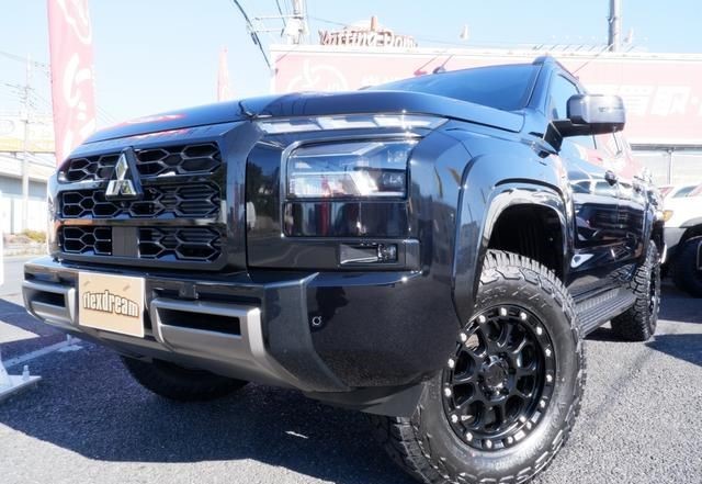 MITSUBISHI TRITON 2025