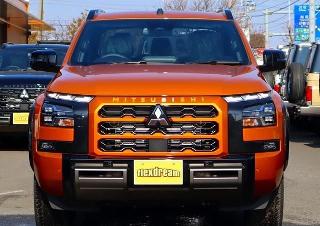 MITSUBISHI TRITON 2025