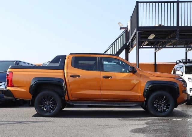 MITSUBISHI TRITON 2025