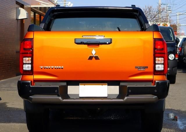 MITSUBISHI TRITON 2025