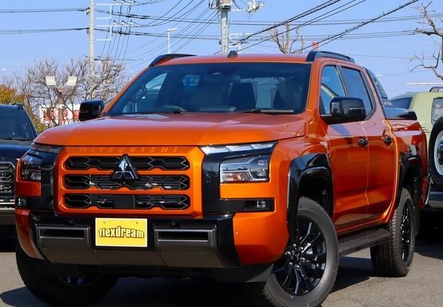 MITSUBISHI TRITON 2025