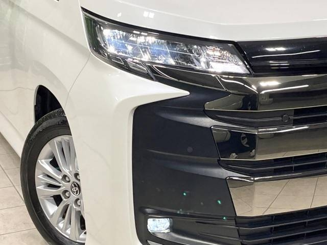 TOYOTA NOAH 2024