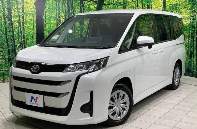 TOYOTA NOAH 2024
