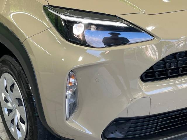 2024 TOYOTA YARIS CROSS