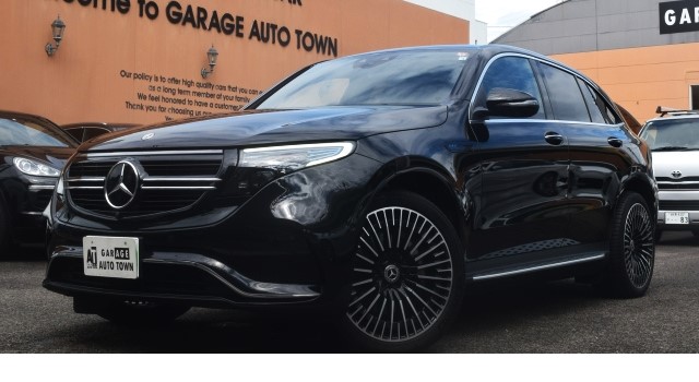 MERCEDES BENZ EQA 2022