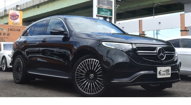 MERCEDES BENZ EQA 2022