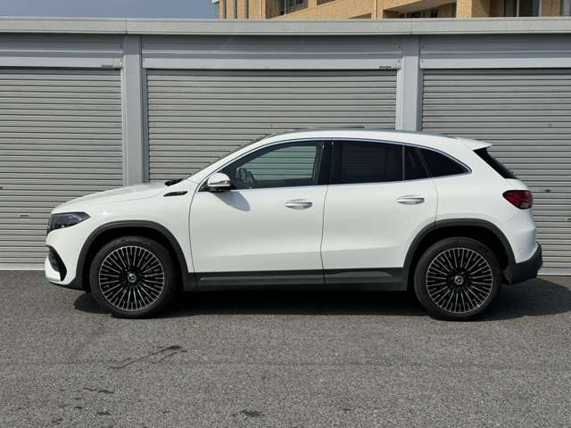 MERCEDES BENZ EQA 2021