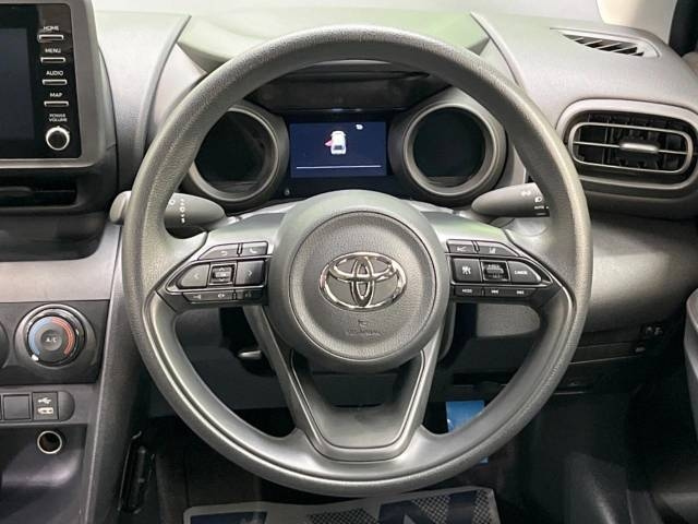 2024 TOYOTA YARIS CROSS