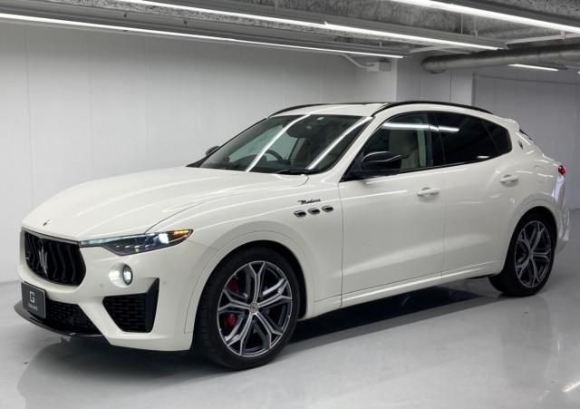 2022 MASERATI LEVANTE