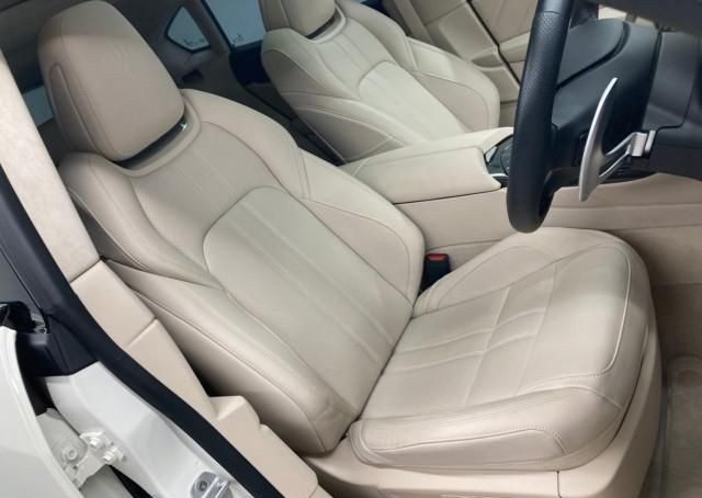 2022 MASERATI LEVANTE