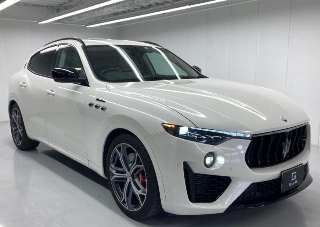 2022 MASERATI LEVANTE